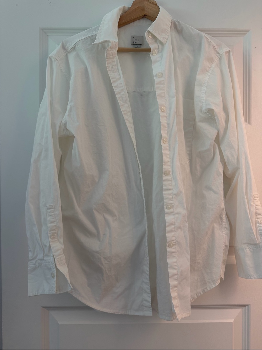A NEW DAY | Classic White Button-Down Shirt